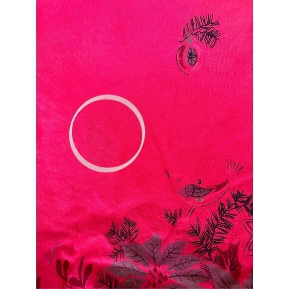 VINTAGE red cotton Christmas poinsettia tablecloth - Picture 10 of 10